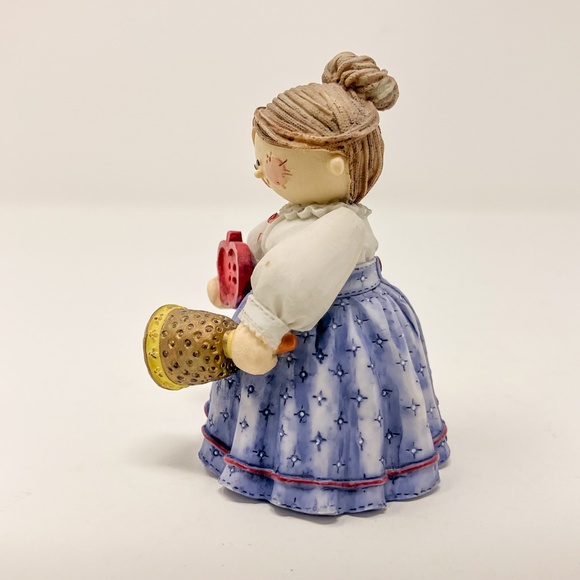 [Vintage] Enesco Cute As A Button Teacher Statue - Picture 4 of 6